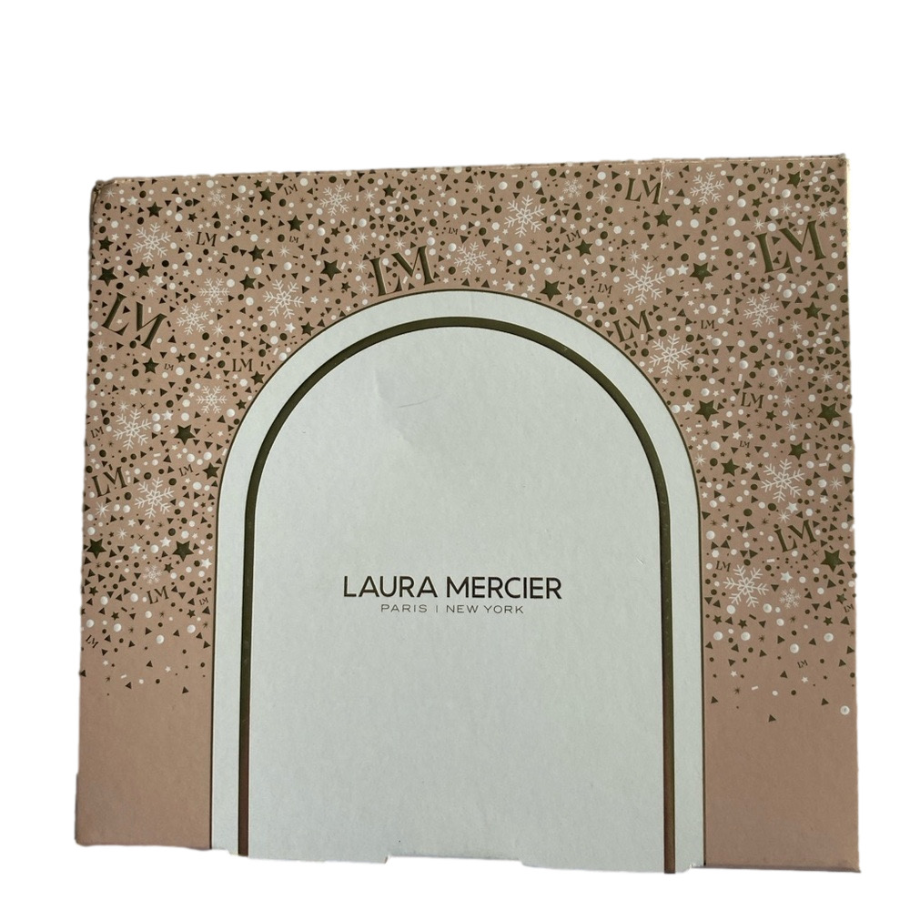 Laura Mercier Starry Tan and White Gift Box Set